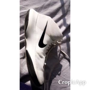 Nike Air Precision Men’s Basketball Shoes